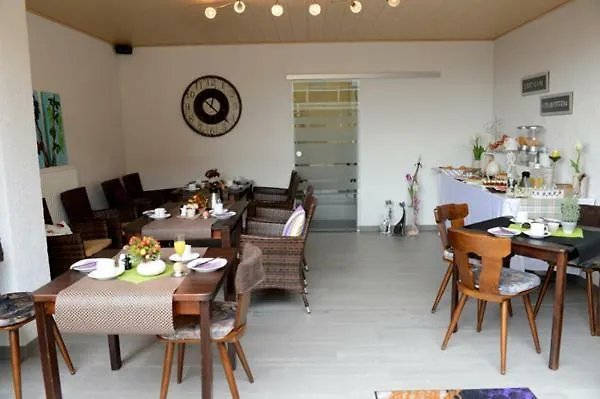 Moenchbergerhof Mueller Alojamento de Acomodação e Pequeno-almoço